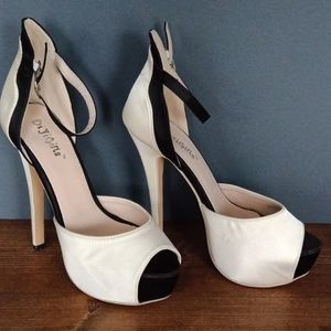 Open toe  platforms